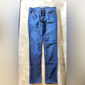 Hollister Size 26